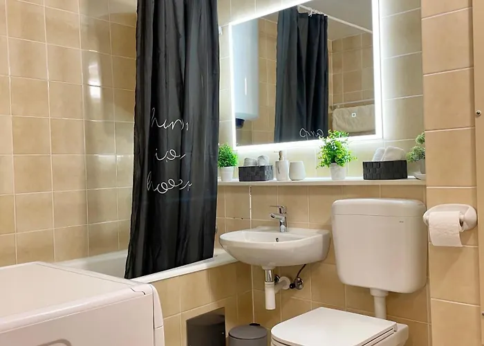 Apartamento Neva ,prostrani Stan U Blizini Mora Pula